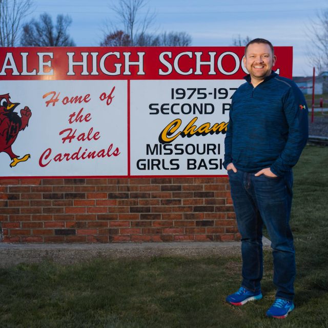 Kerns-Hale-SchoolSign